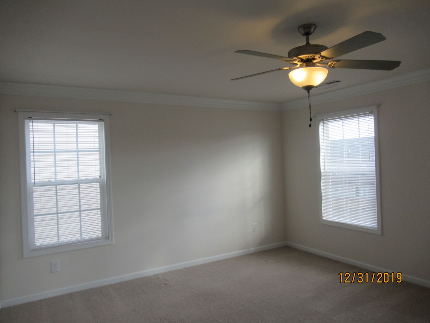 4 Bedroom 2.5 Bath House with 2 Car Garage – photo 2