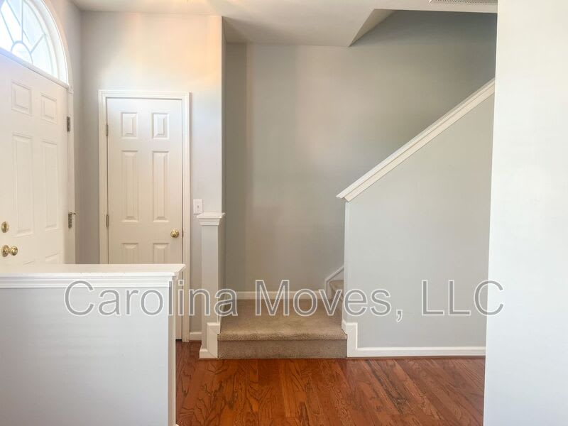 223 Spring Crossing Circle – photo 2
