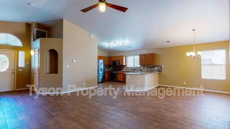 6248 Calle Feliz NW – photo 3