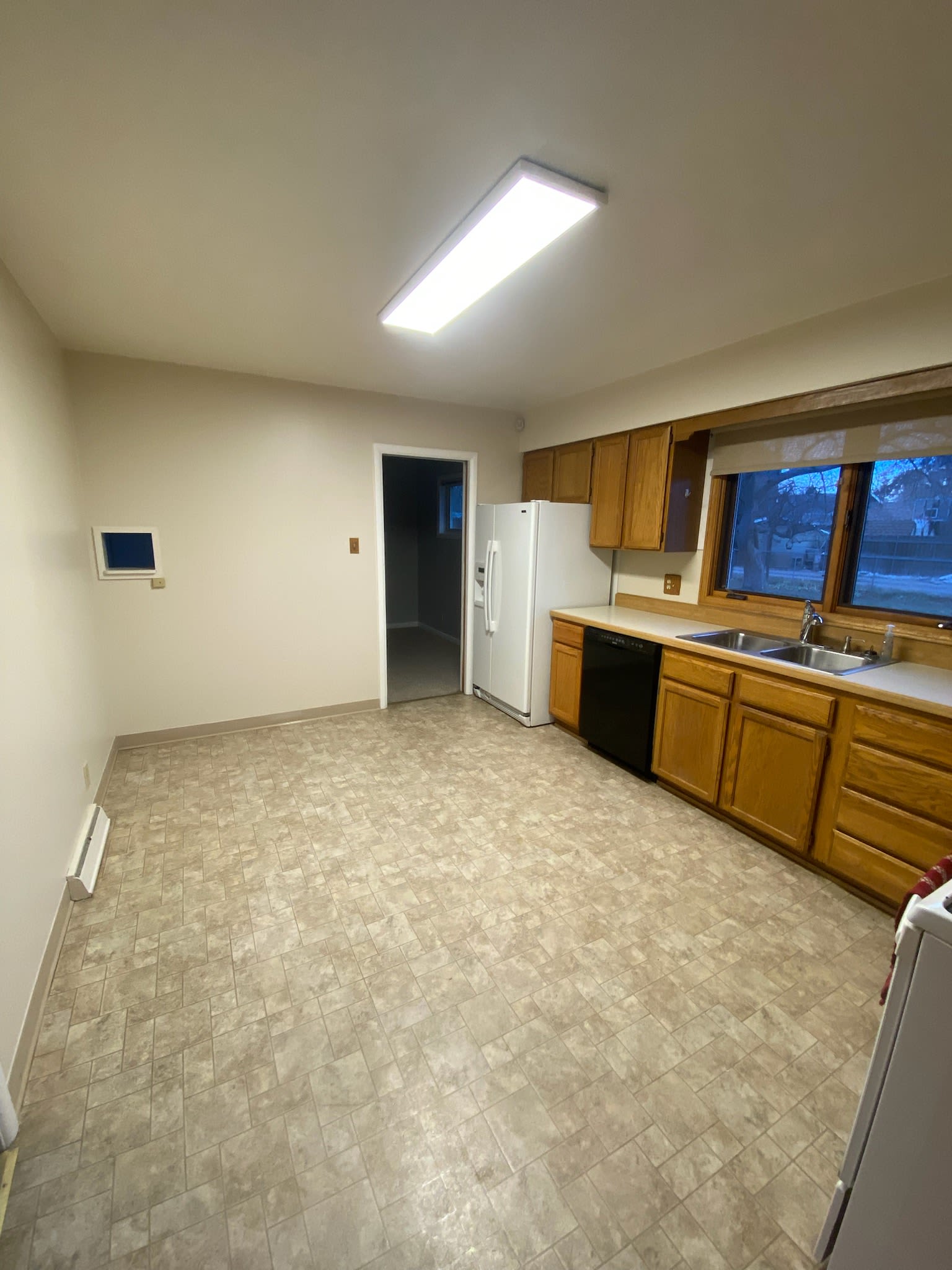 2304 Hewitt Drive – photo 3