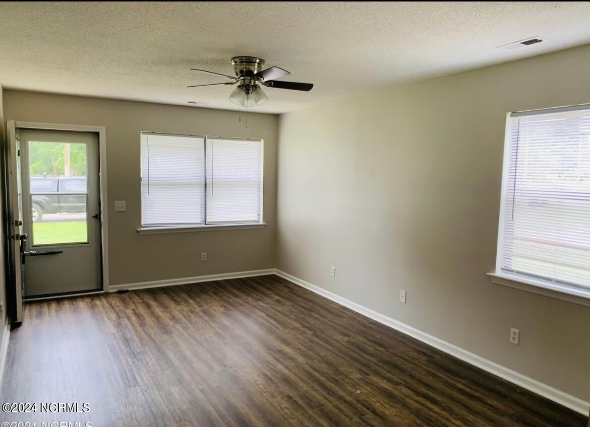 4223 Se College Street – photo 4