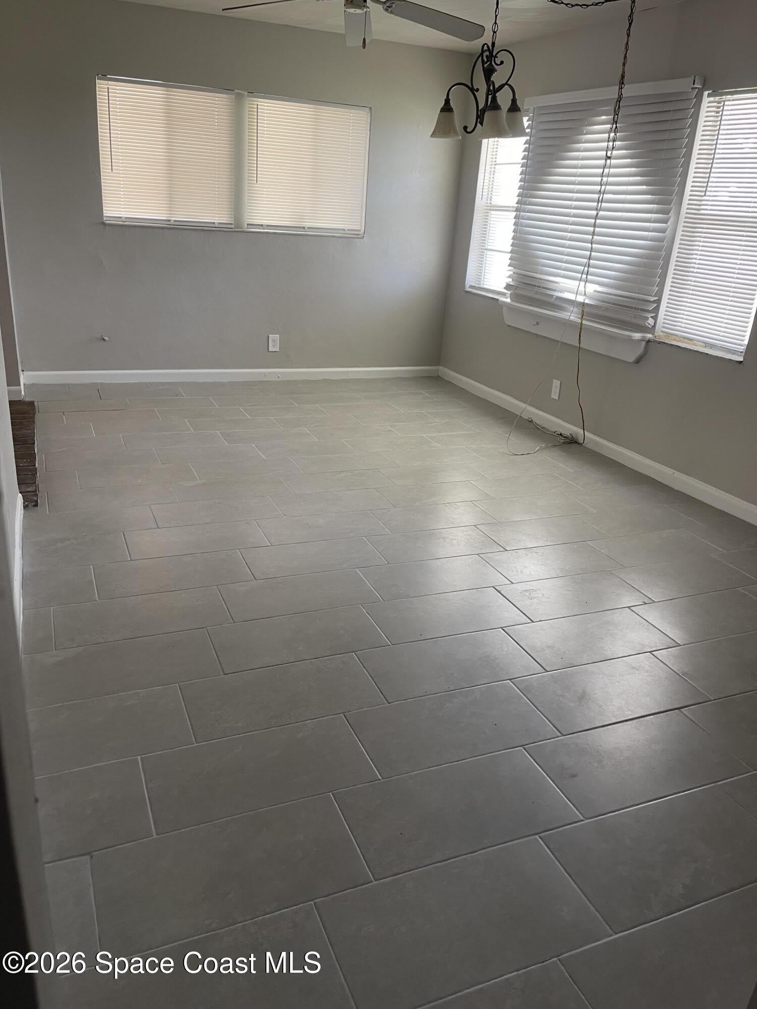 1400 Hillcrest Drive – photo 3