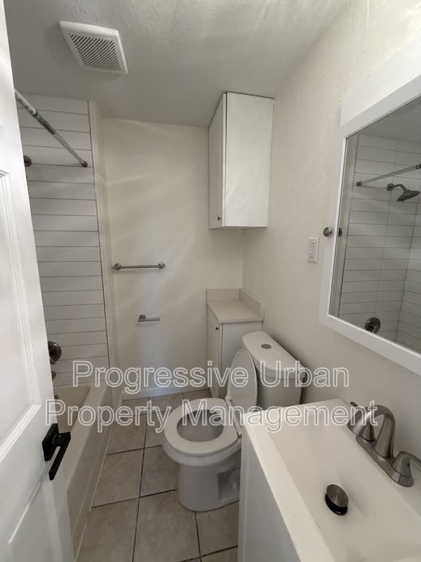 4345 West 48th Street – photo 5