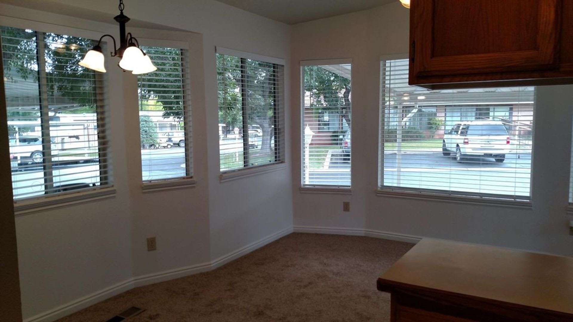 Cozy Home In The Kings Row Estates 55 Community – photo 3