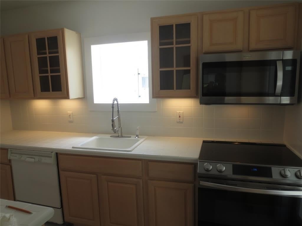 1004 NE 3rd Street – photo 5