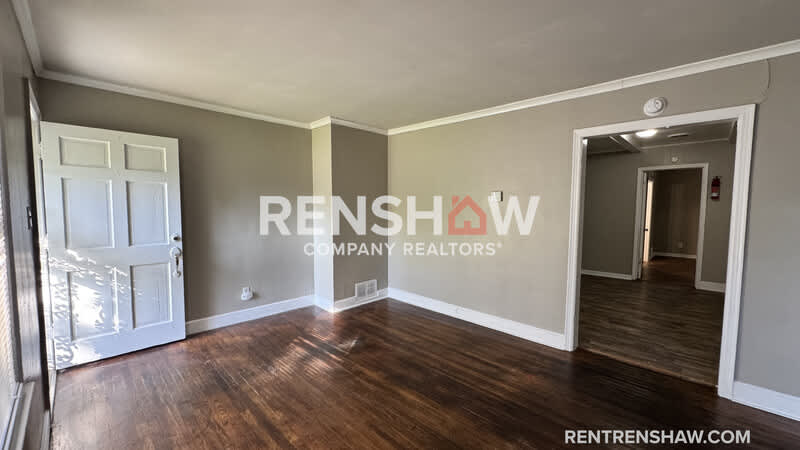 1330 Victor Dr – photo 2