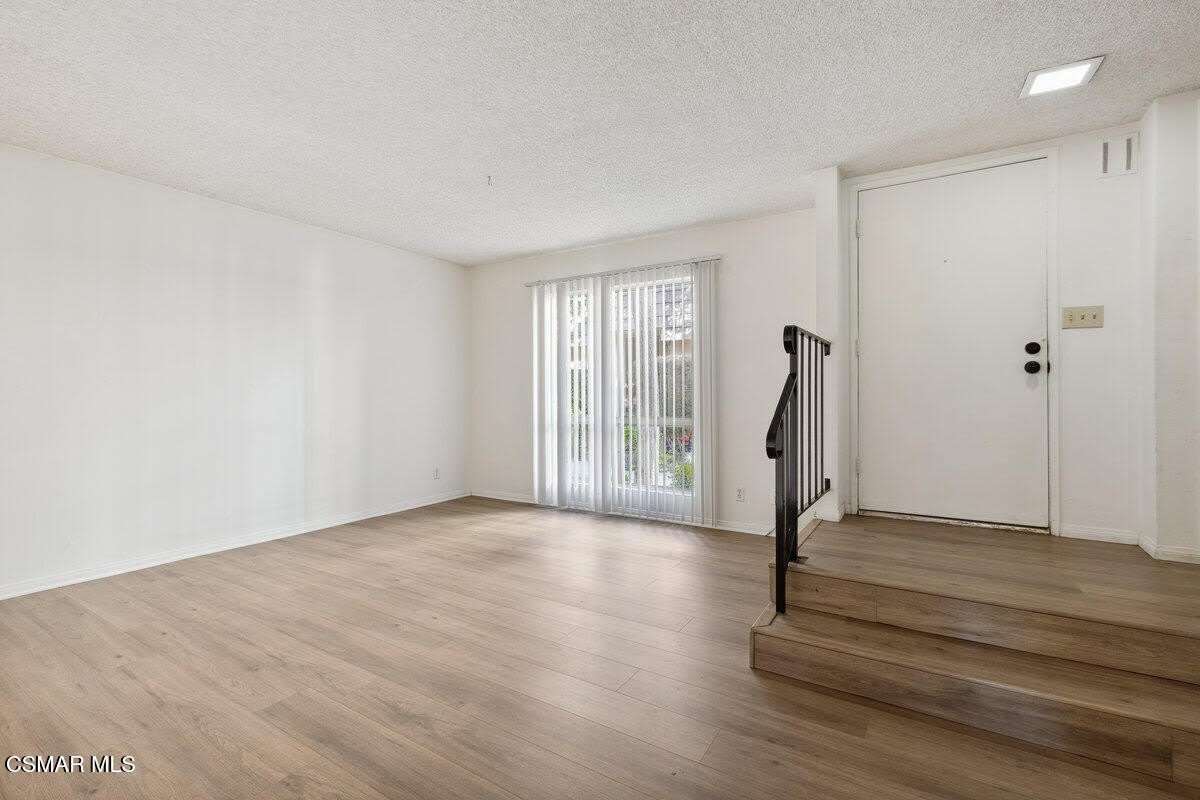 27401 Country Glen Road – photo 2