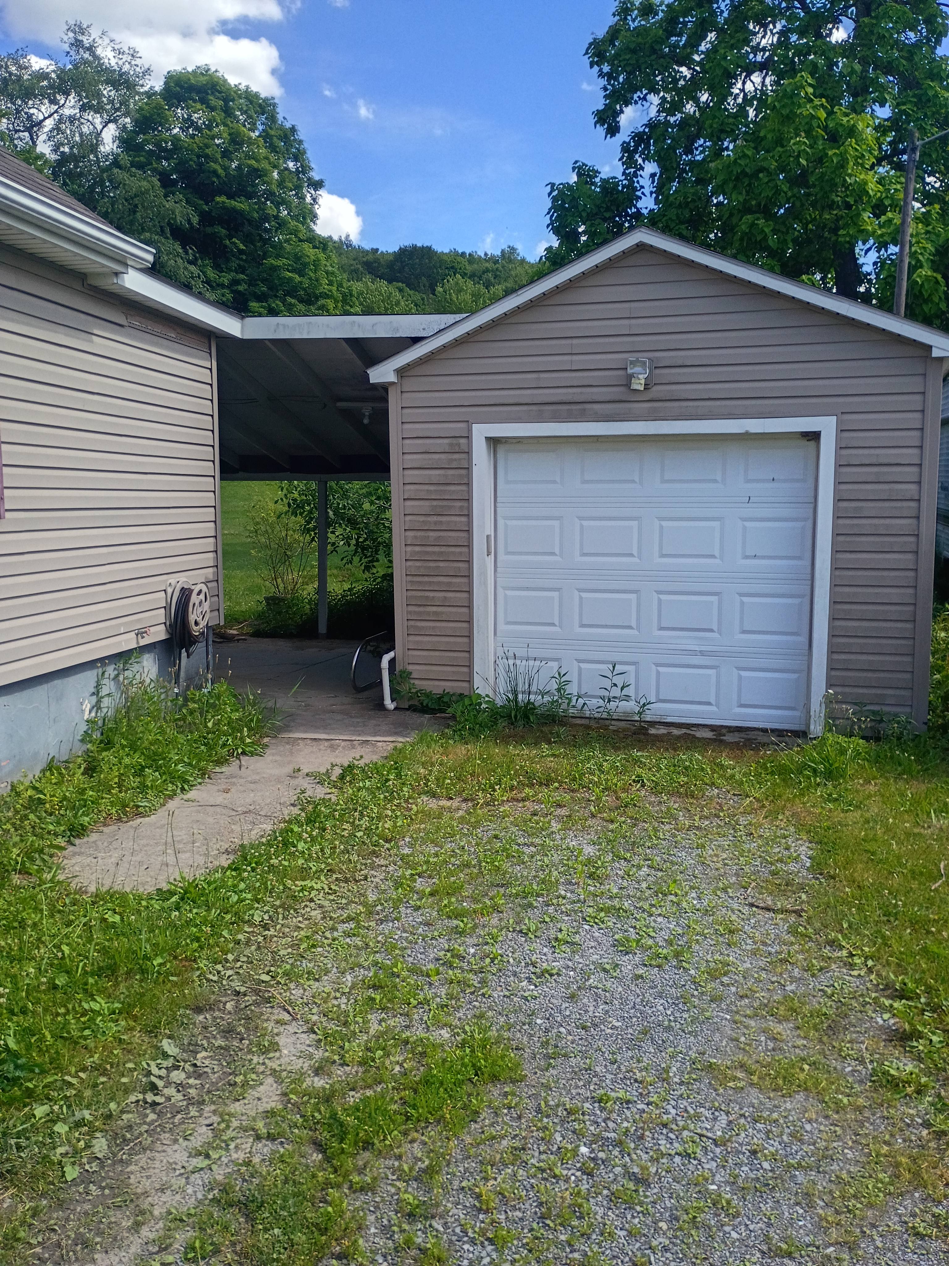 847 Johnstown Rd – photo 1