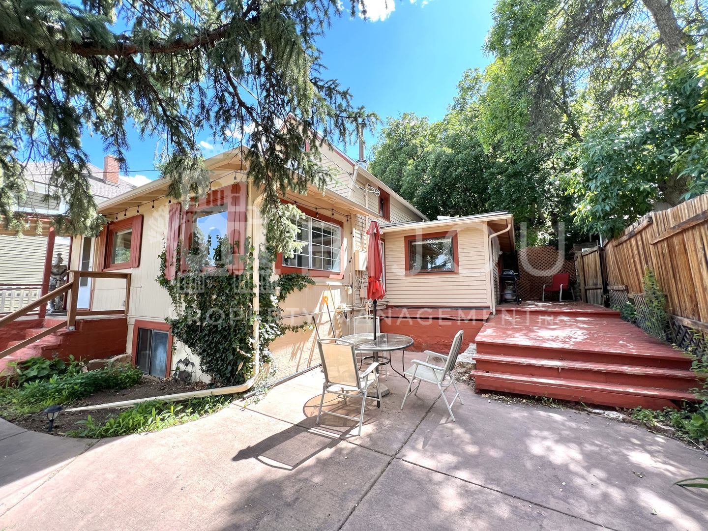 Charming Manitou Home – photo 2