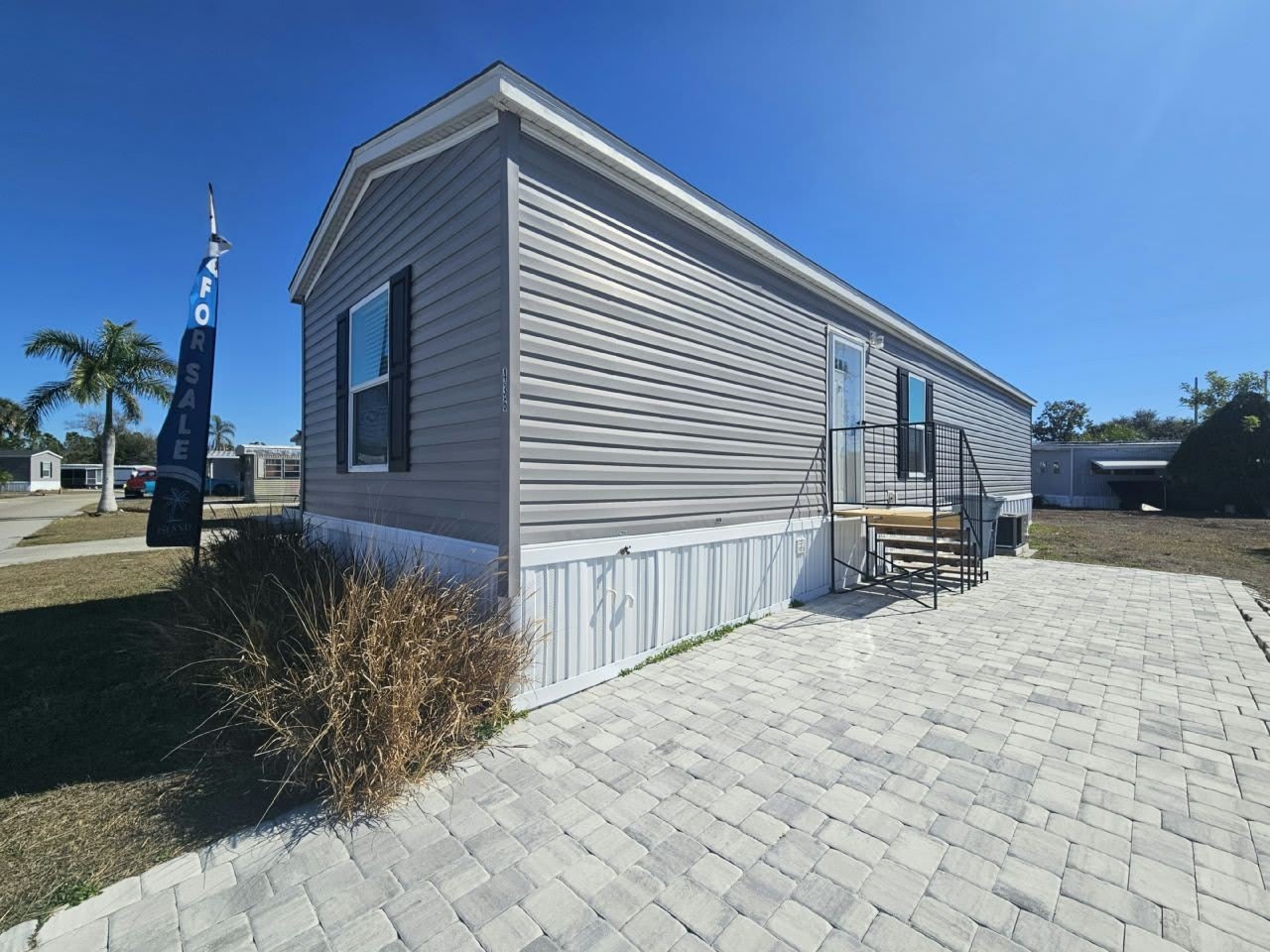 436 Suwanee Drive – photo 1