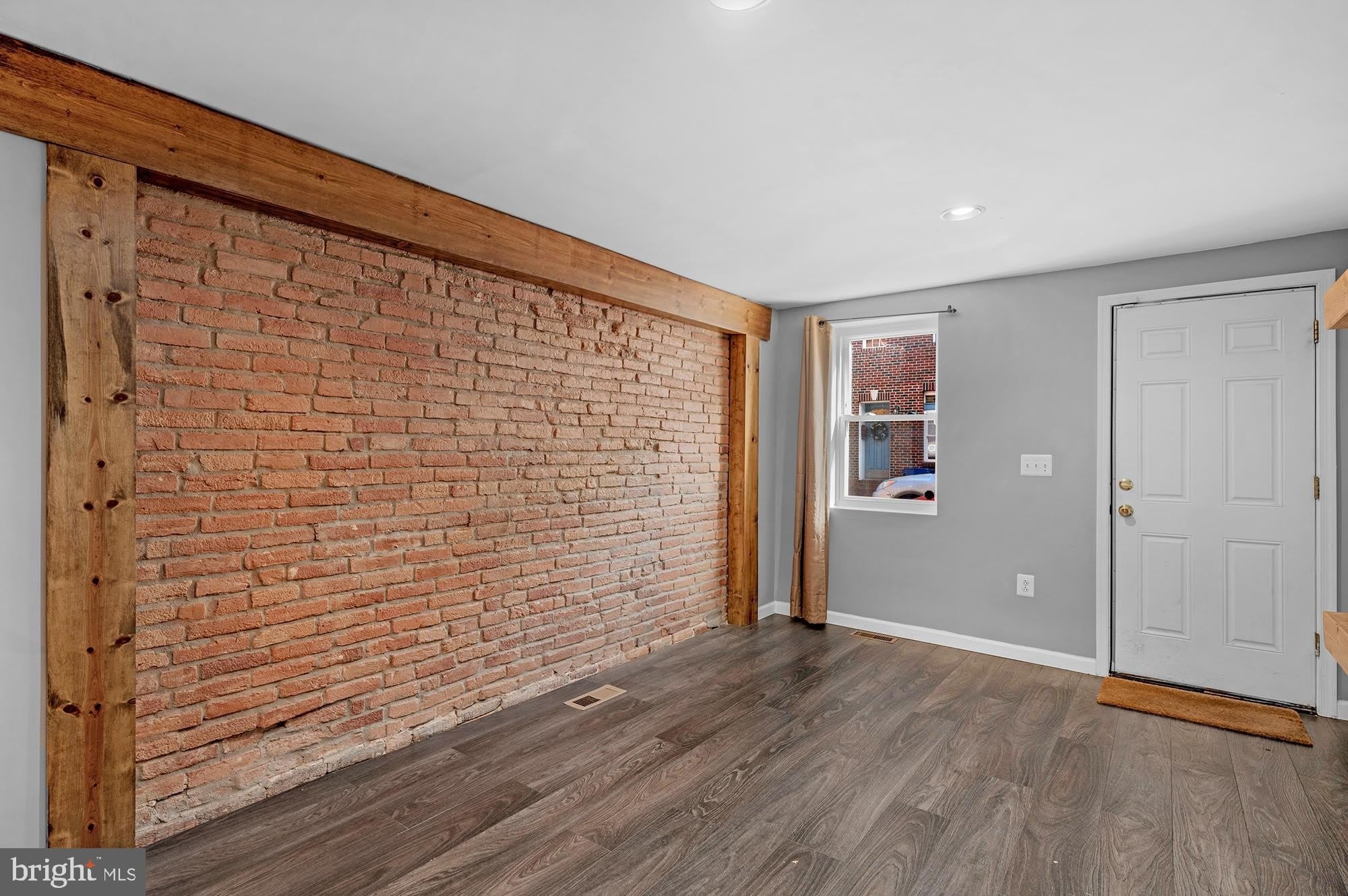 106 S Regester Street – photo 4