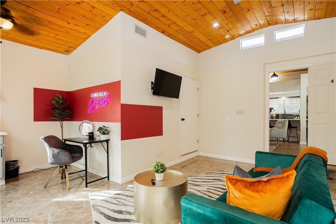 2205 Santa Paula Drive – photo 1
