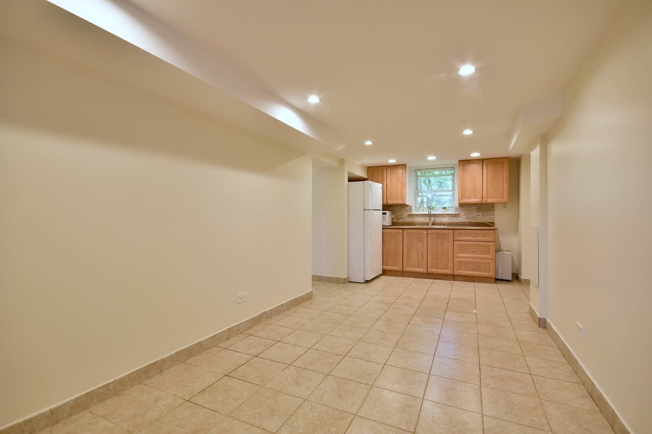 3859 N Oconto Ave – photo 1