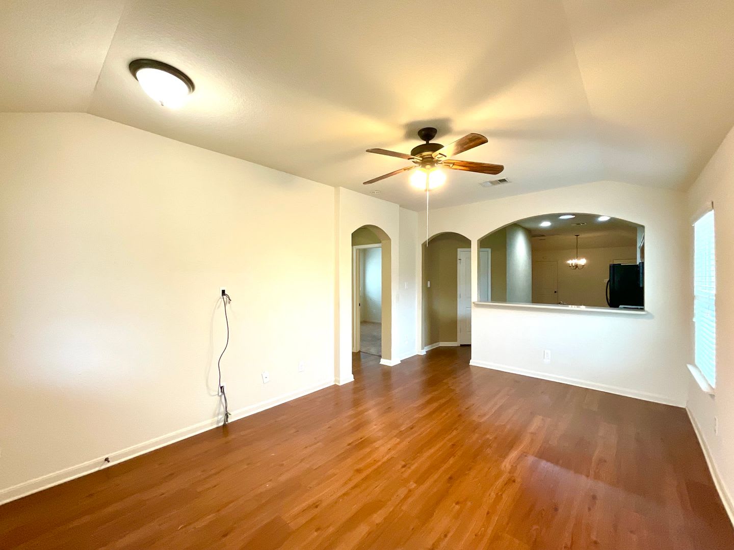 Application Received Coming Soon Move In Special Charming 3 Bedroom Home In Prime New Braunfels Location – photo 5