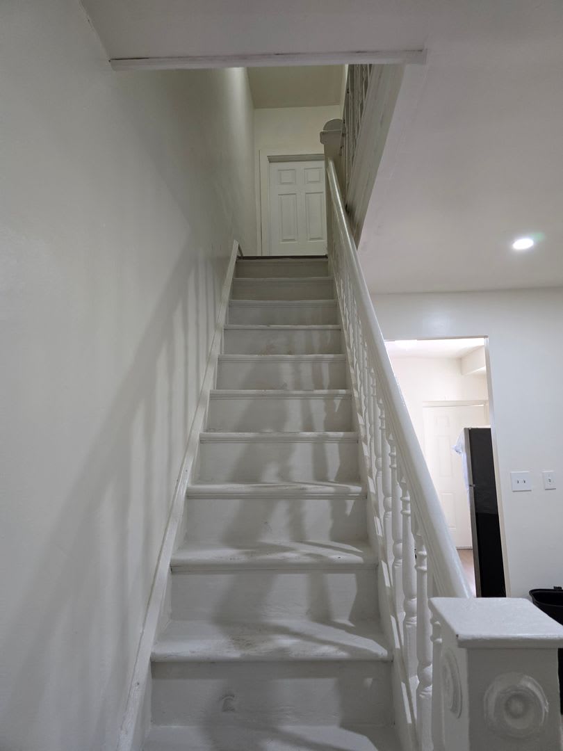 Newly rehabbed 3 bedroom – photo 4