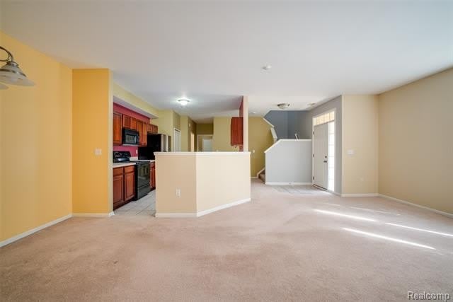 4176 Elizabeth Avenue – photo 2