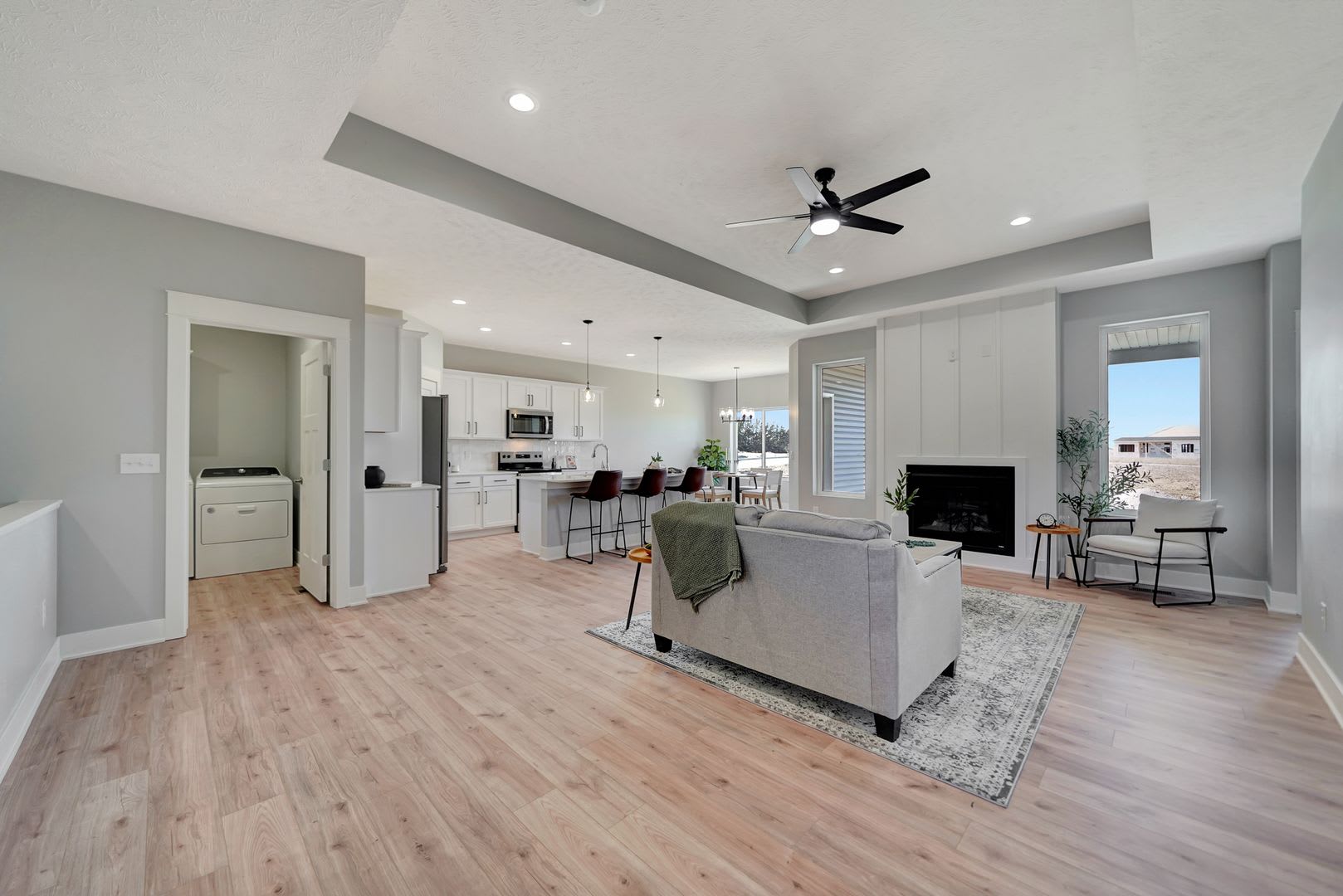 Spacious Luxury townhome – photo 4