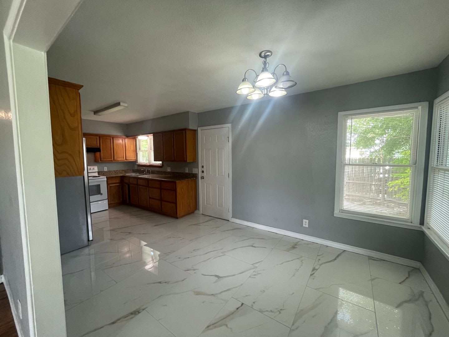 Priced To Rent 3 1 5 Nice Update Accepting Sec 8 – photo 5