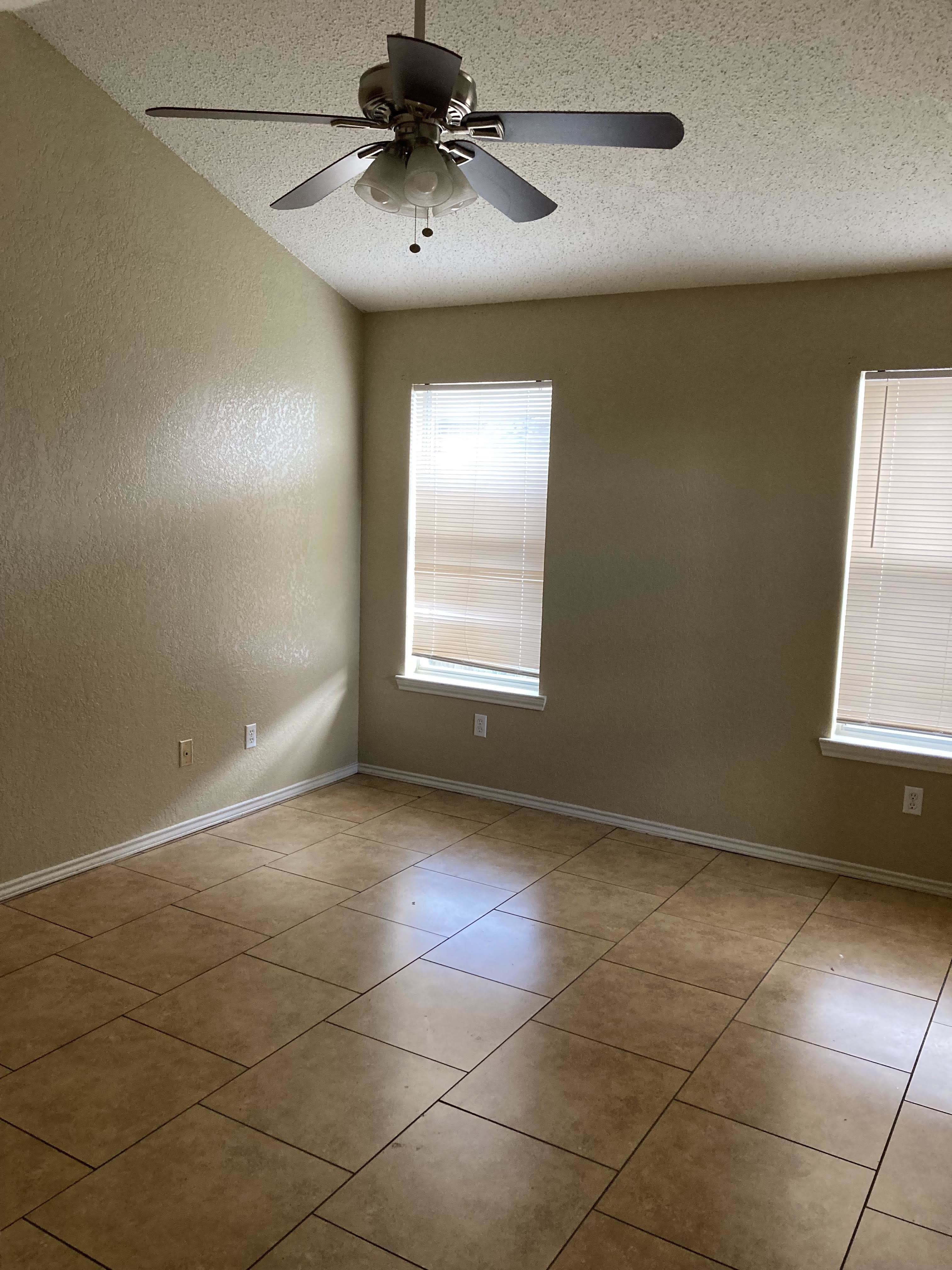 2207 Waterfall Dr – photo 4
