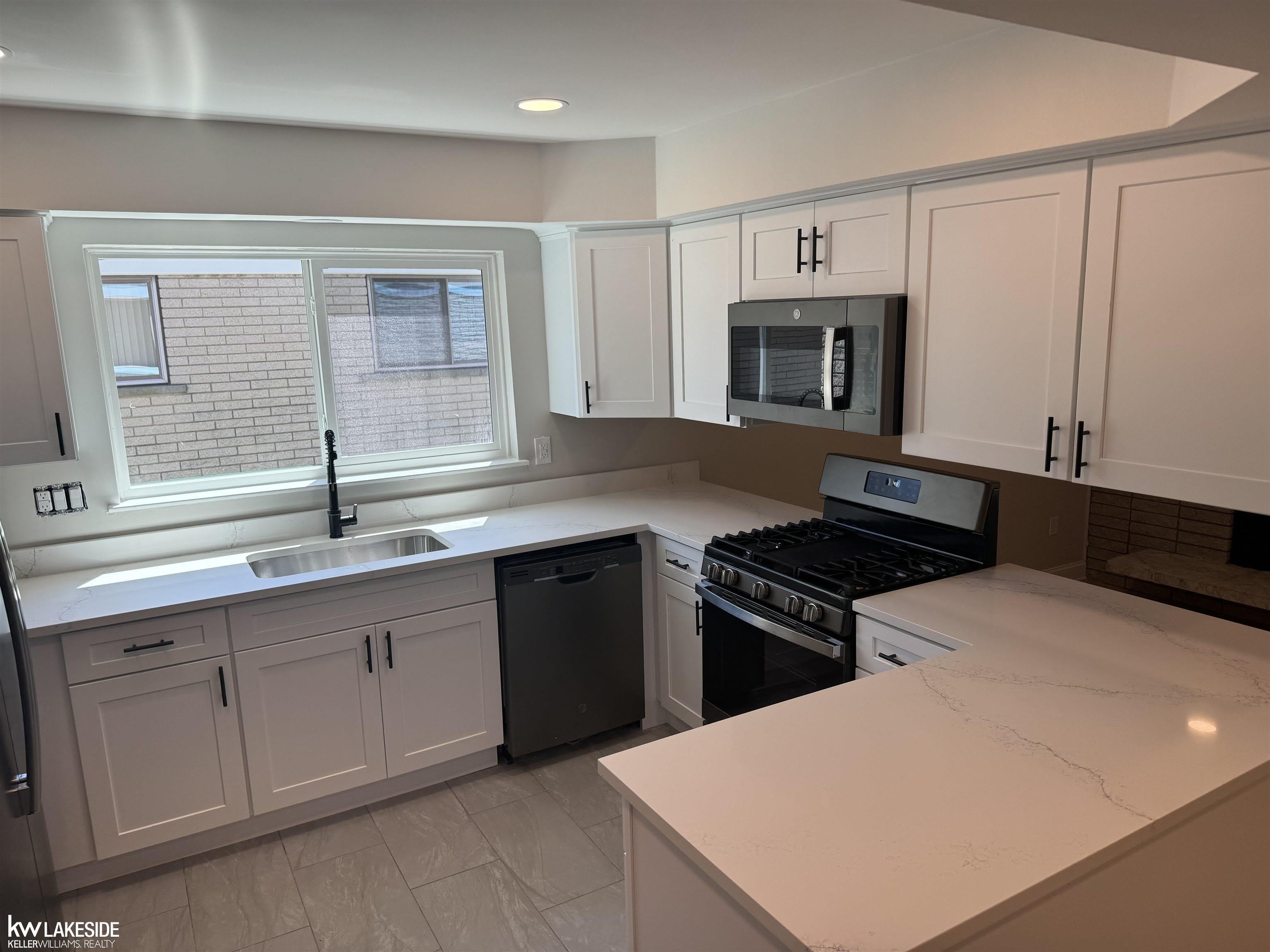 35223 Mustang Drive – photo 3
