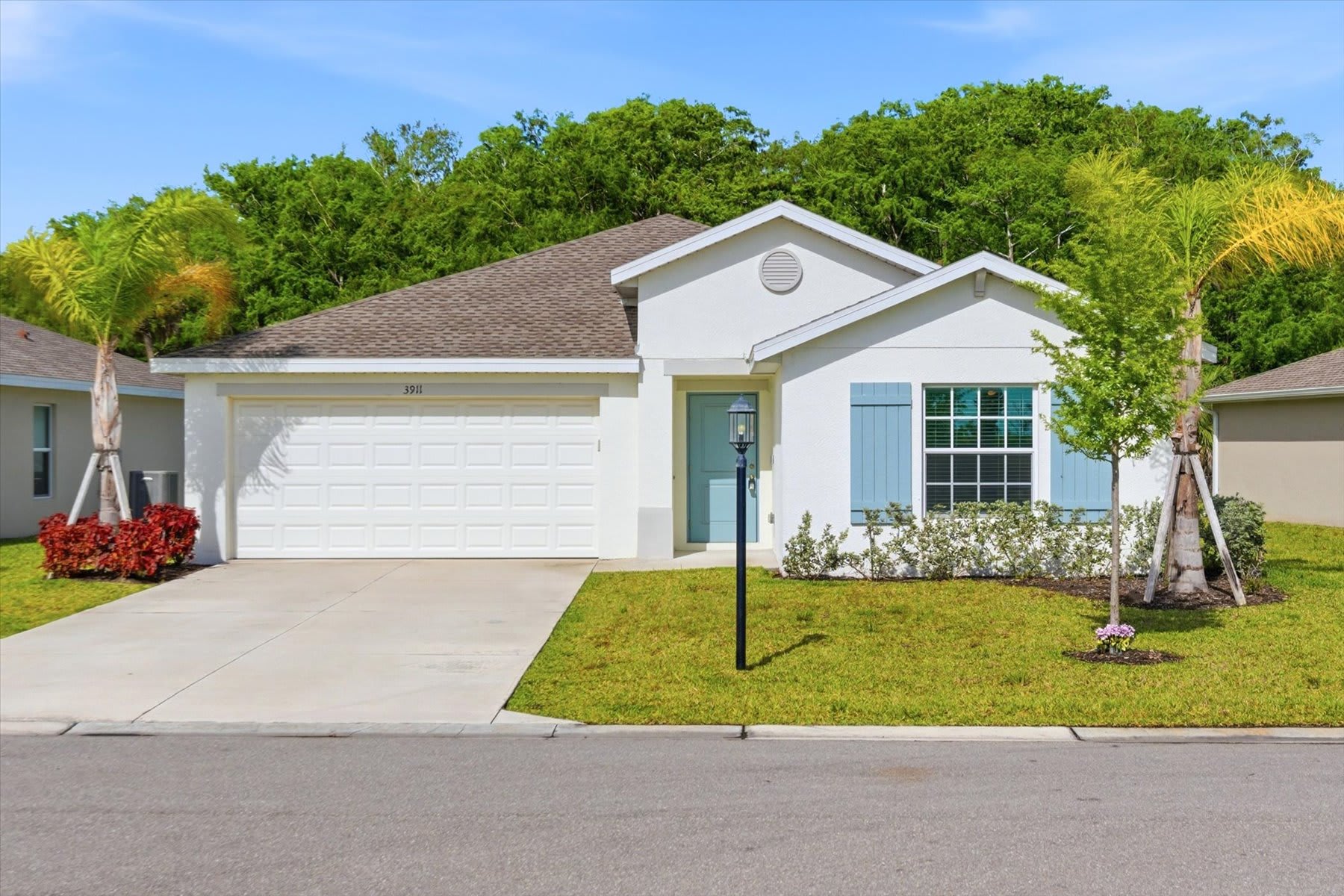 3911 Treasure Oak Way – photo 1