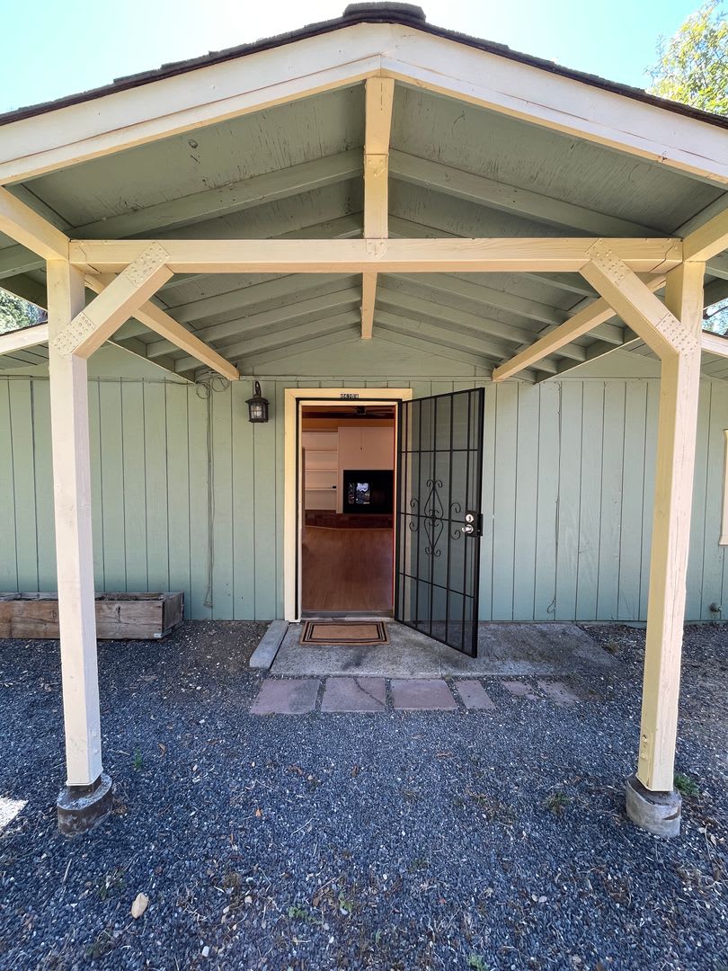 587 Sq Ft Private Hilltop Guest Cottage With Vineyard Views Forestville – photo 2