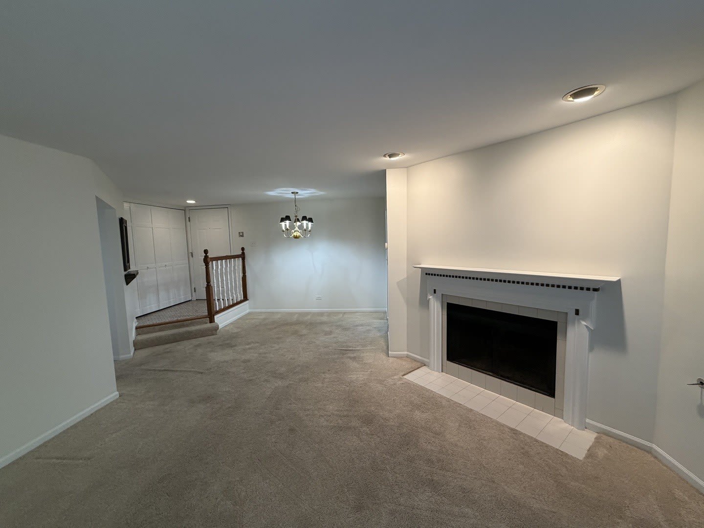 986 West Court – photo 4