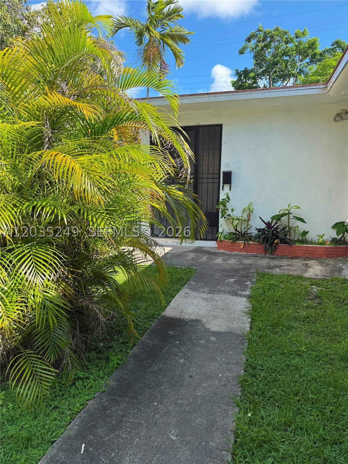 78 NE 43rd St – photo 3