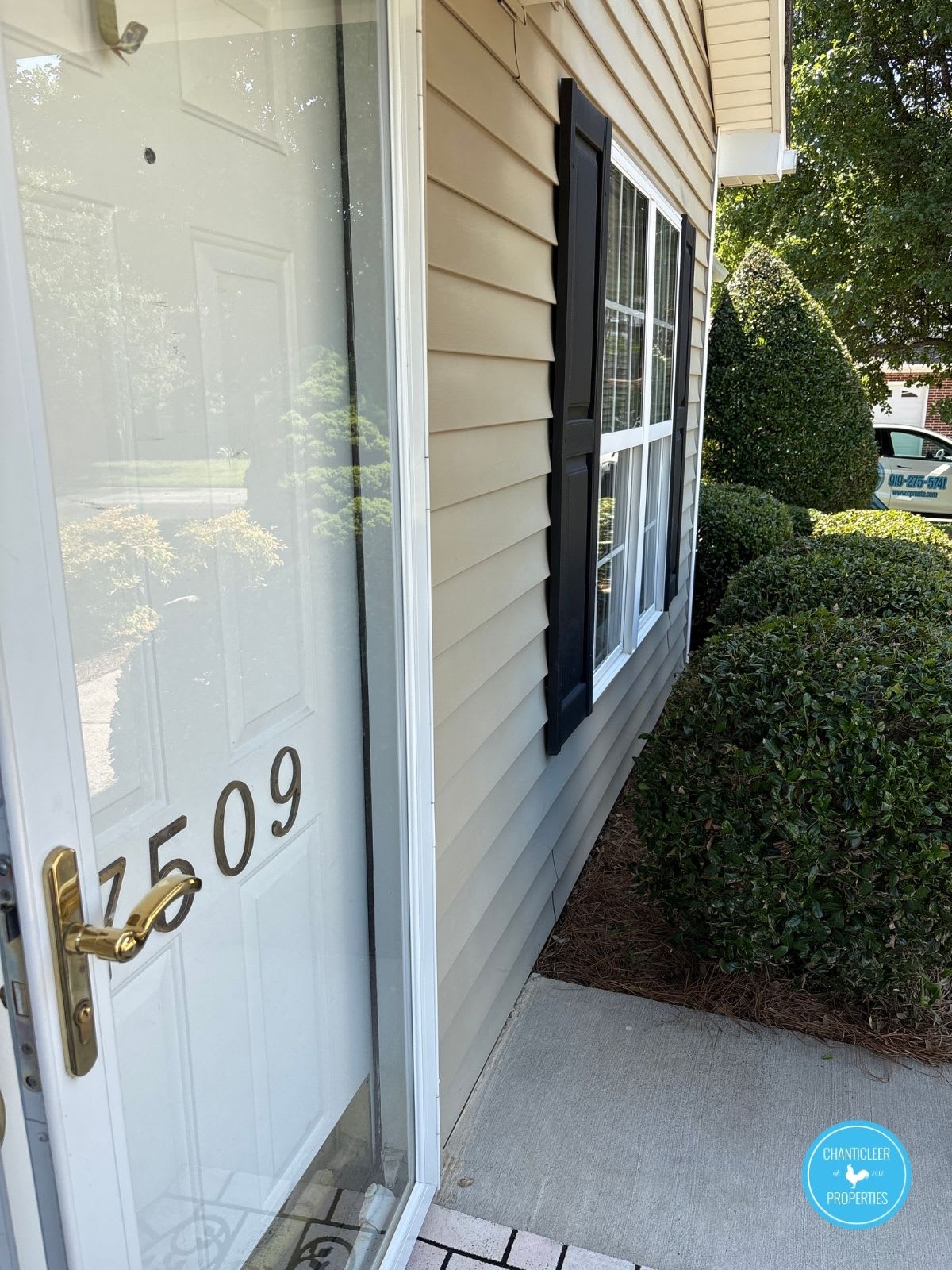 7509 Riverside Court – photo 4
