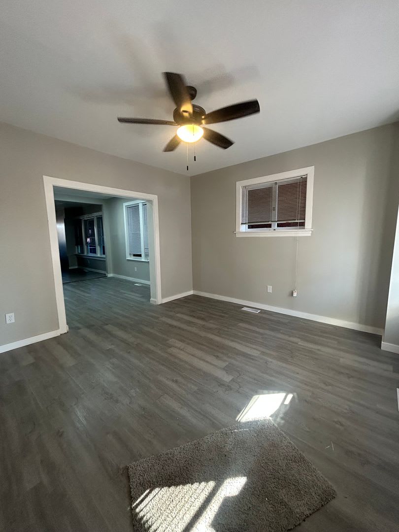 Beautiful 3 Bedroom Home in Harrisburg! – photo 4