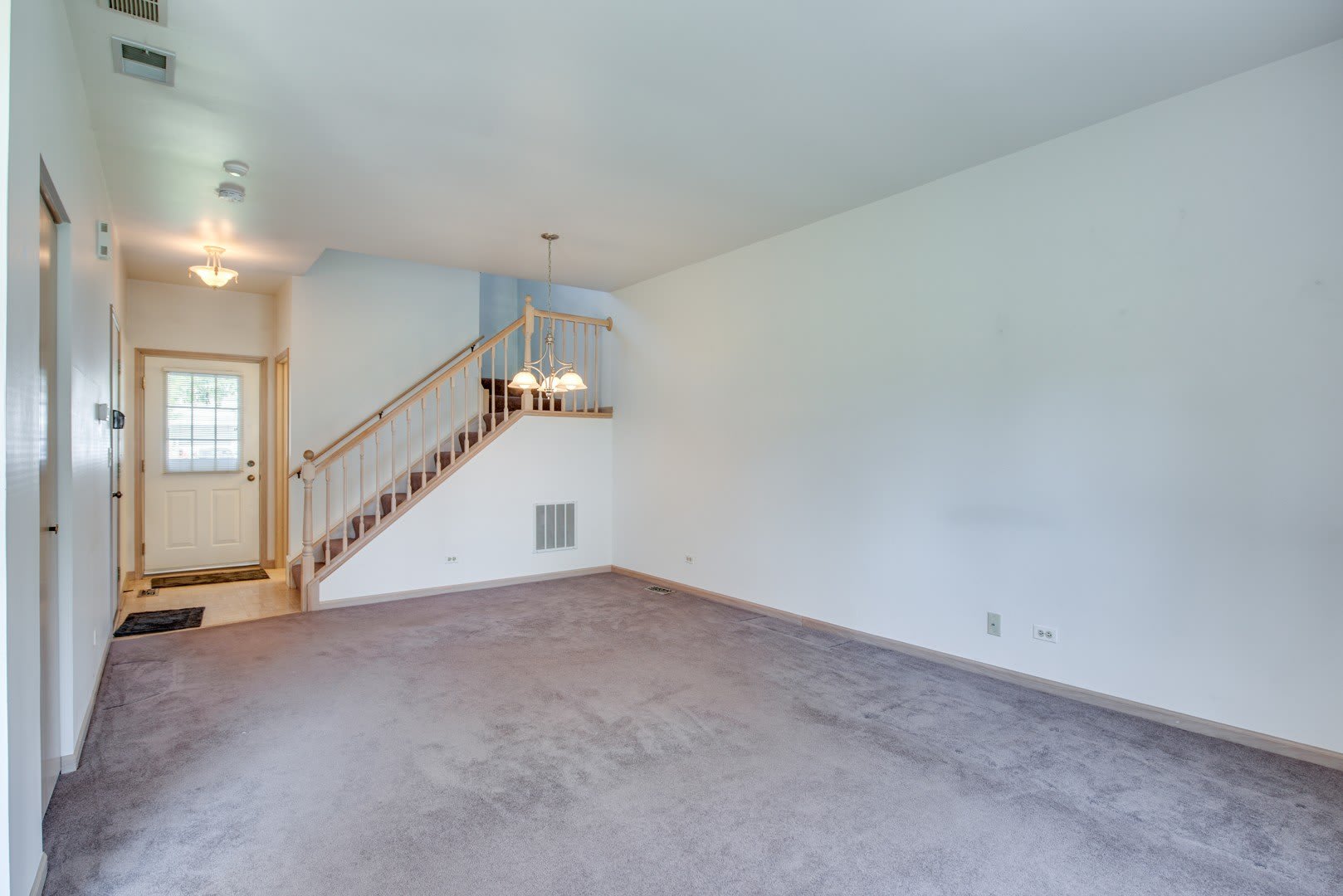 1216 Arapaho Court – photo 4