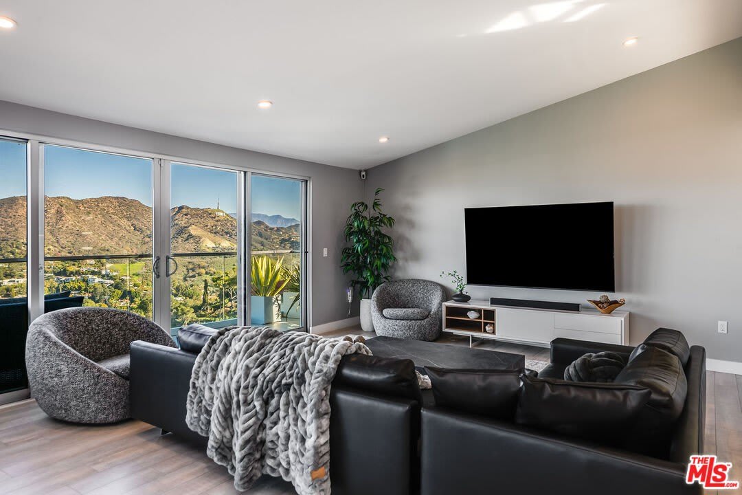 7191 Pacific View Dr – photo 5