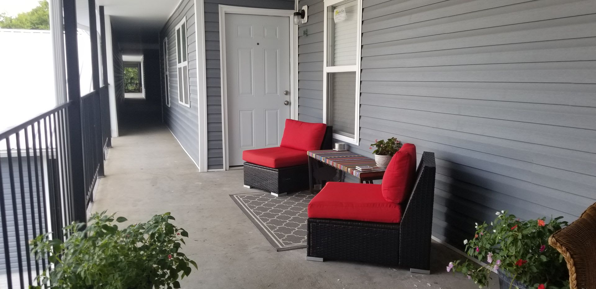 Avondale III Apartments – photo 5