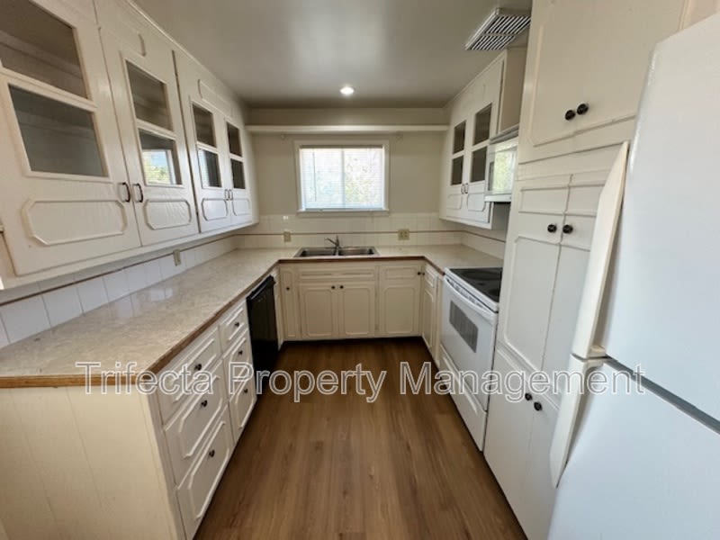 622 Miller Drive – photo 3