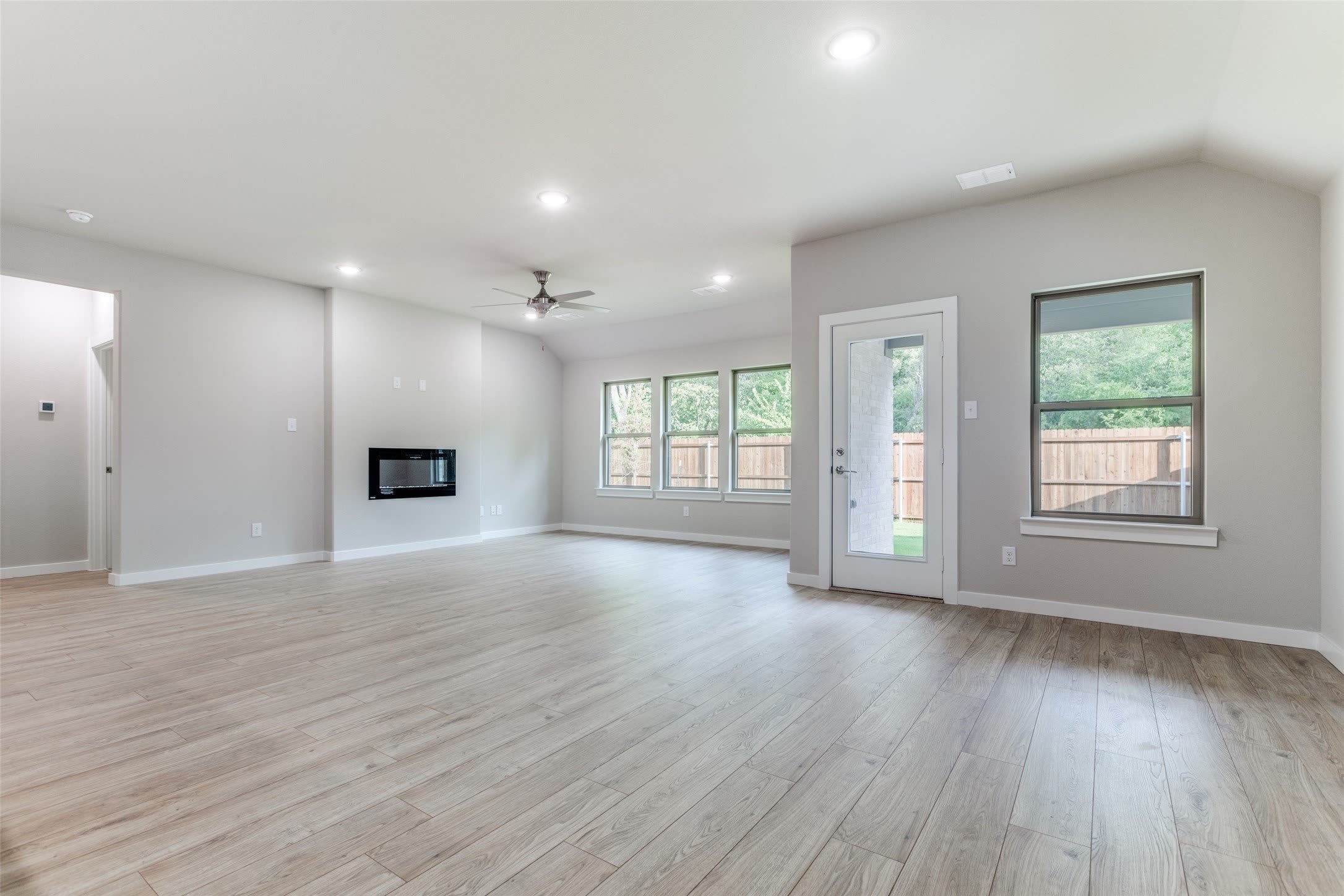 1113 Birchwood Lane – photo 3
