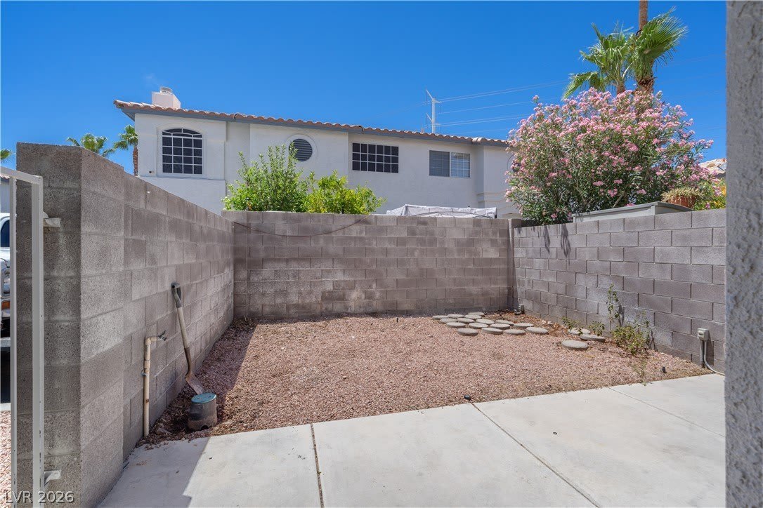8216 Diamond Star Court – photo 4