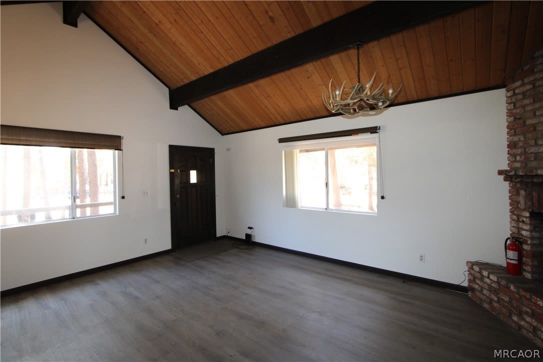 898 Los Angeles Avenue – photo 3