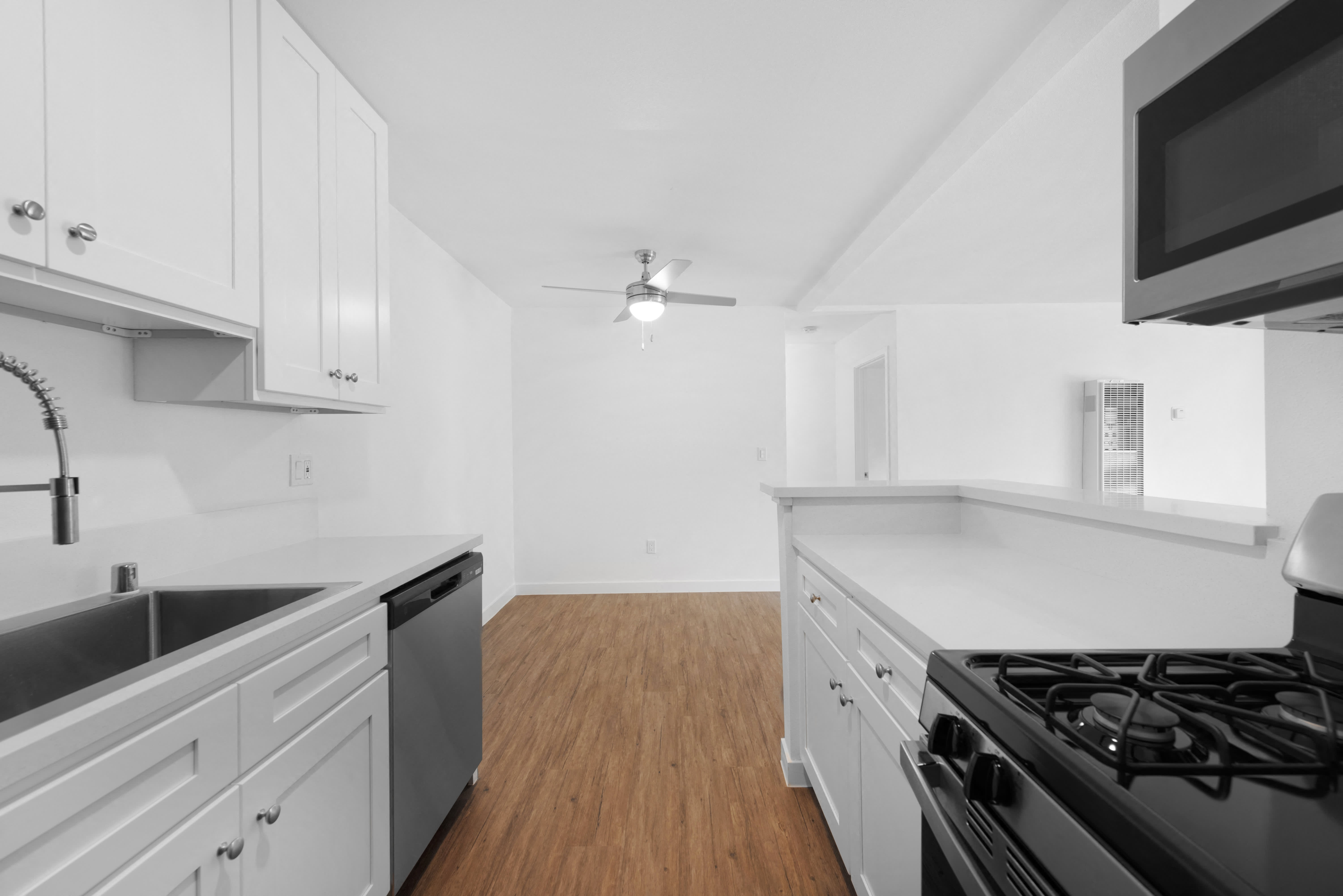 Pine Meadows Apartments – photo 2
