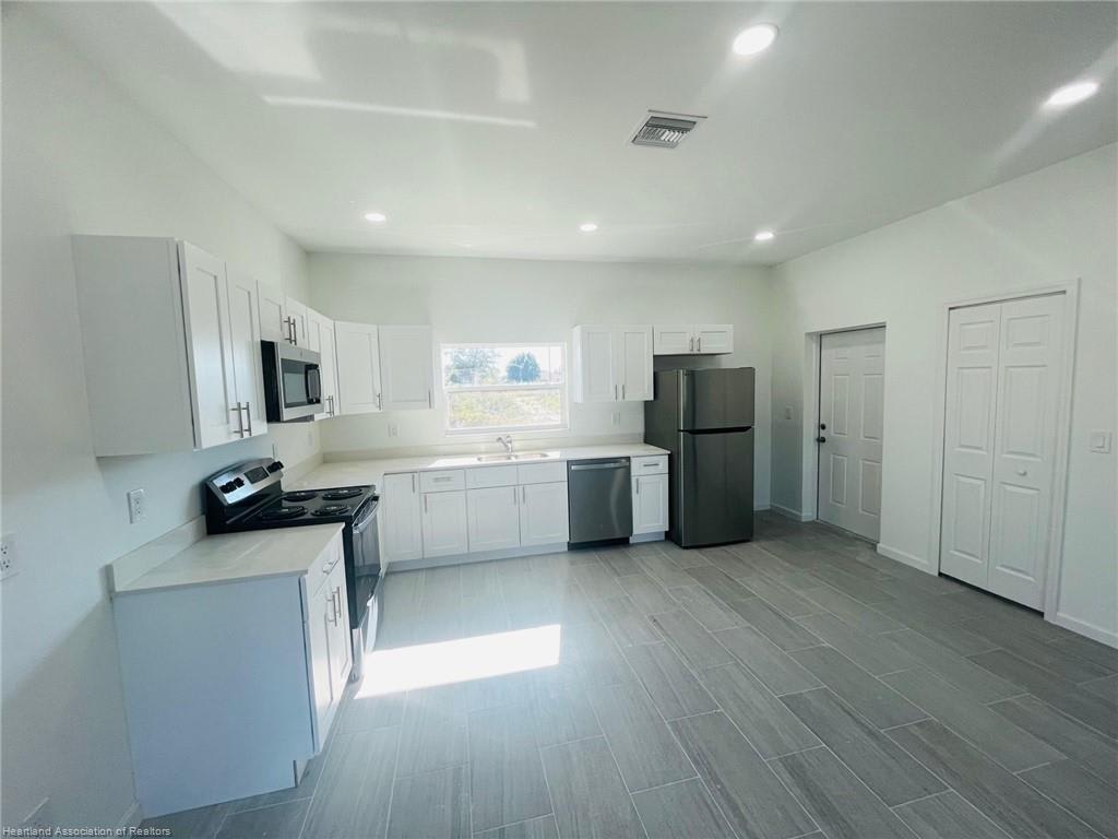 749 Pacific Street – photo 3