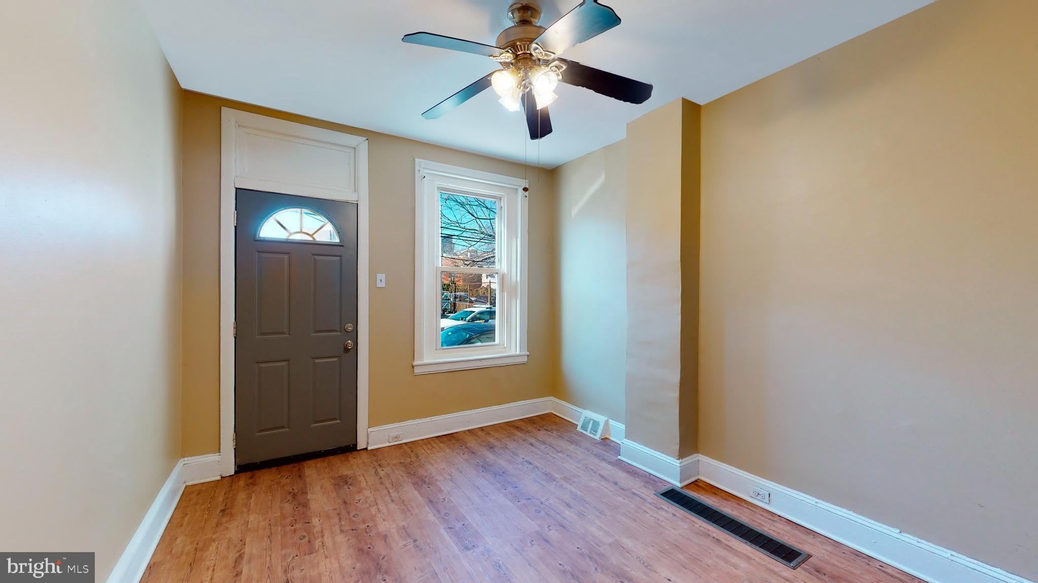 3927 WARREN Street – photo 2