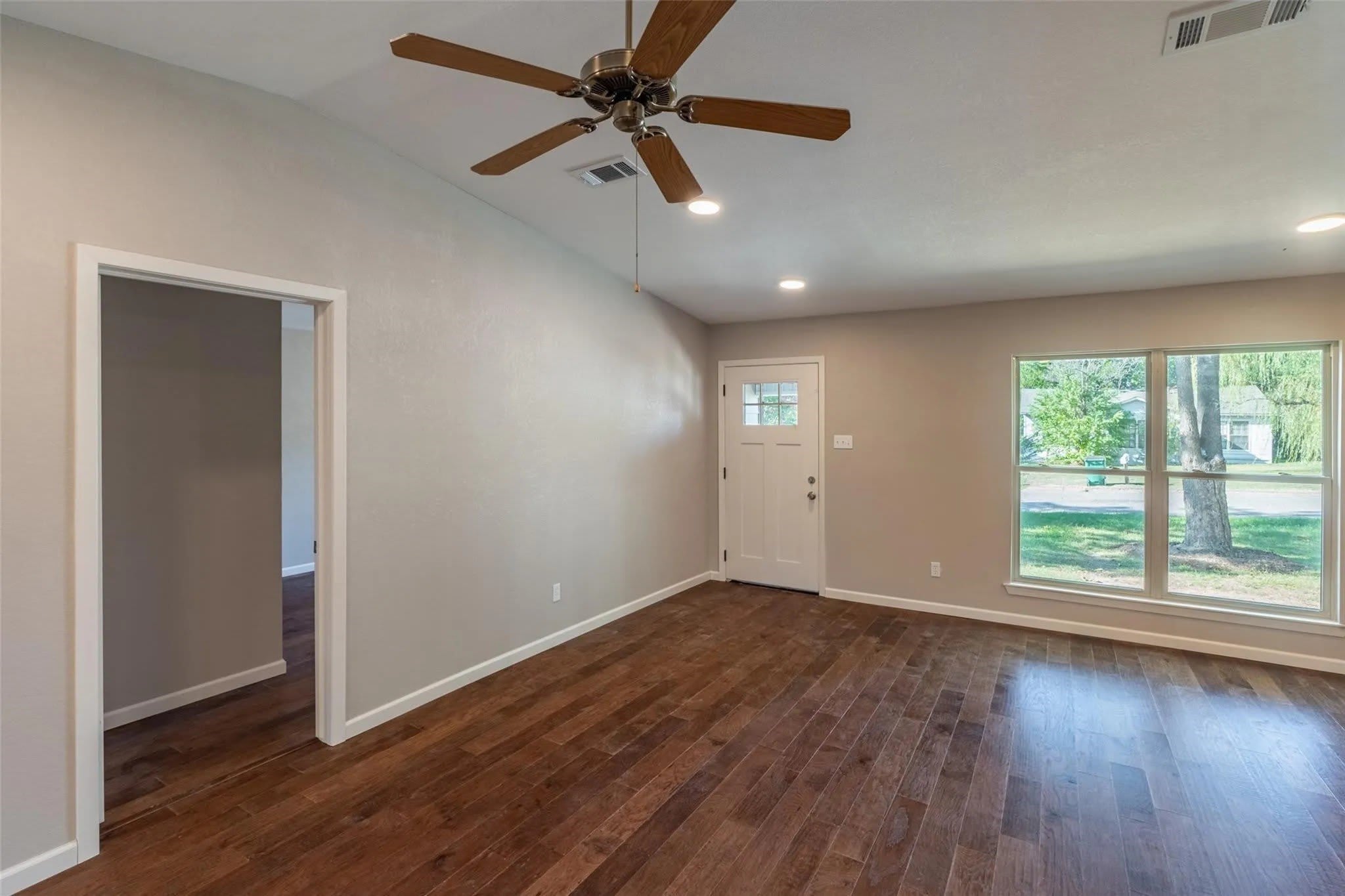 3105 Mitchell Street – photo 4
