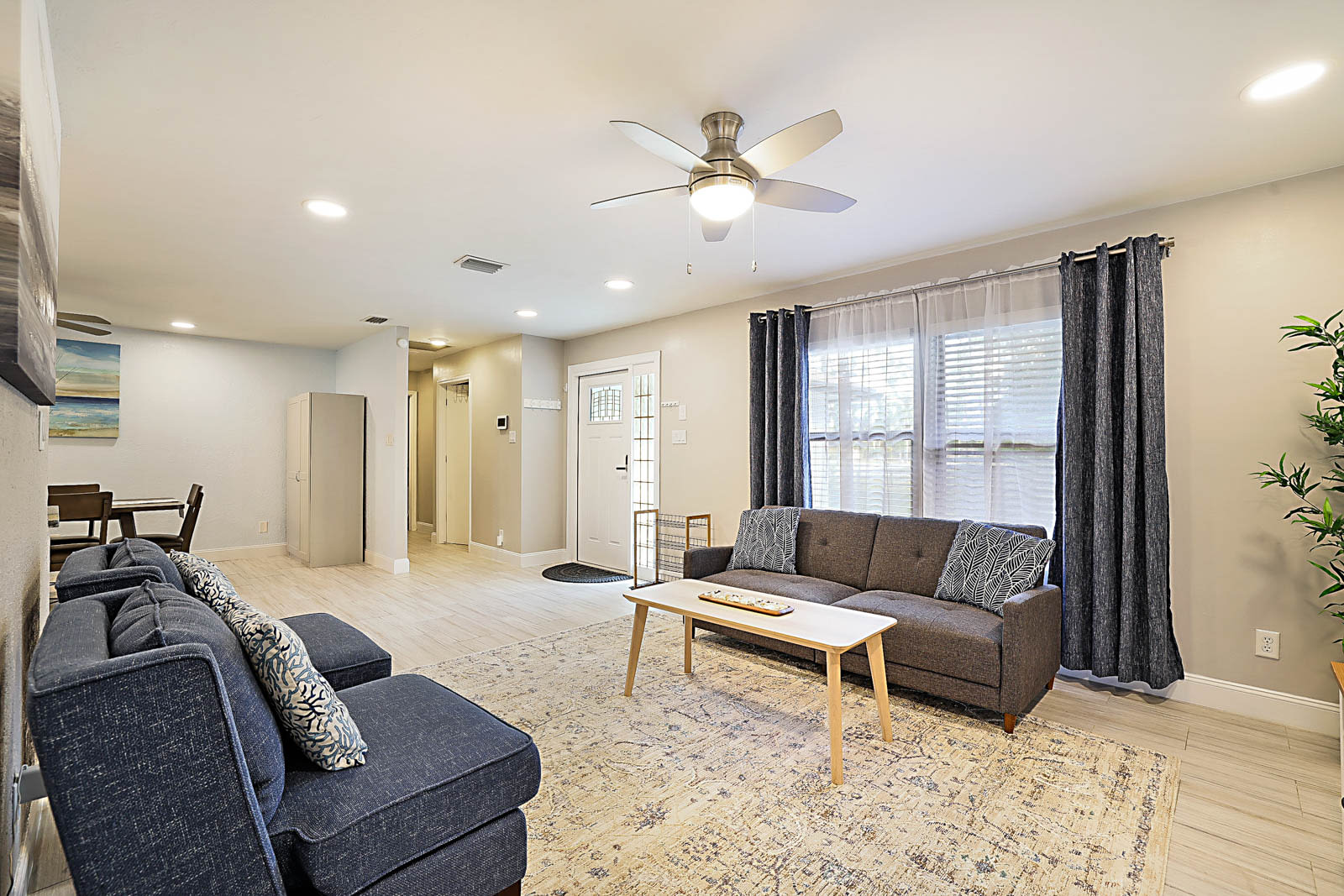 11545 Sunset Blvd – photo 5