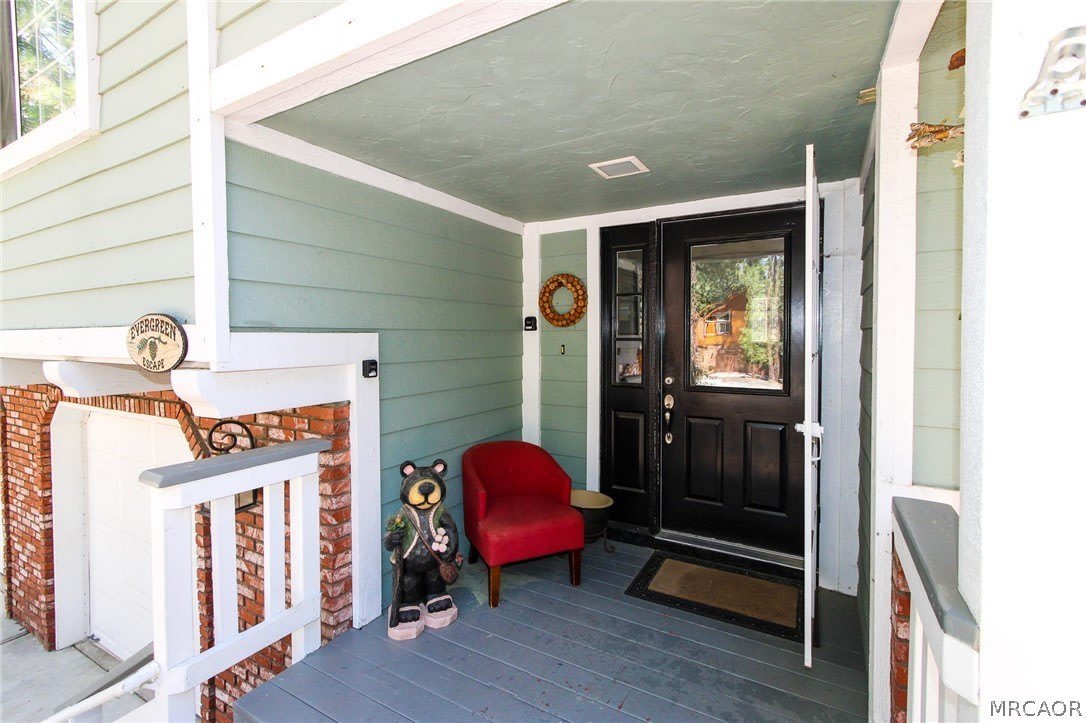 42109 Evergreen Drive – photo 2