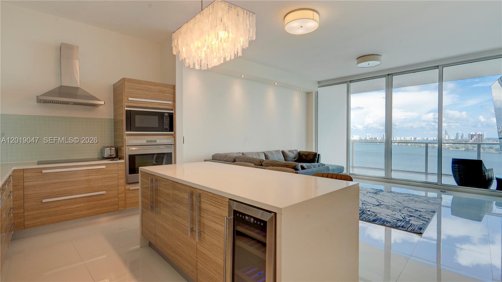 2020 North Bayshore Drive – photo 1