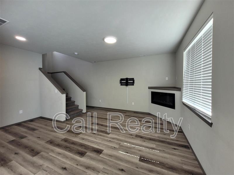 14320 E 13th – photo 4