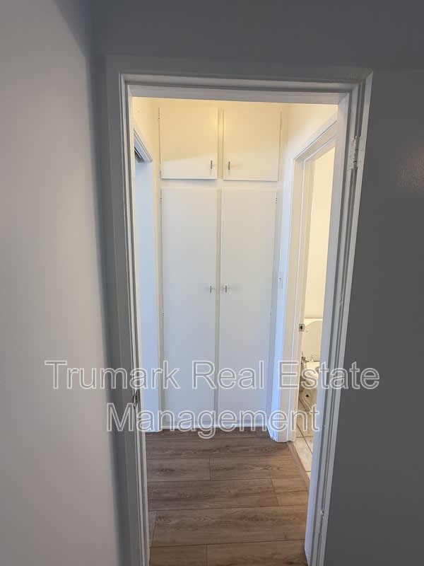110 N Cedar St – photo 4