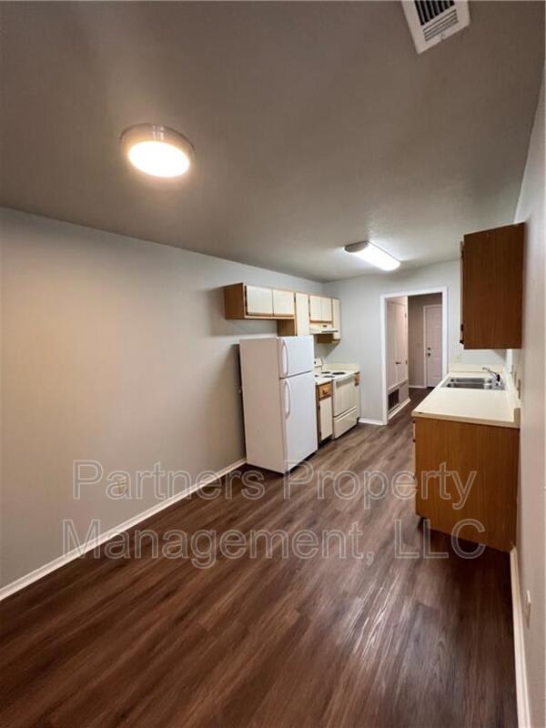 5705 Sara Street A – photo 5