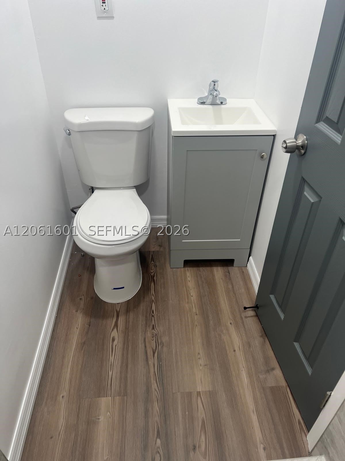 13111 SW 9th St – photo 5