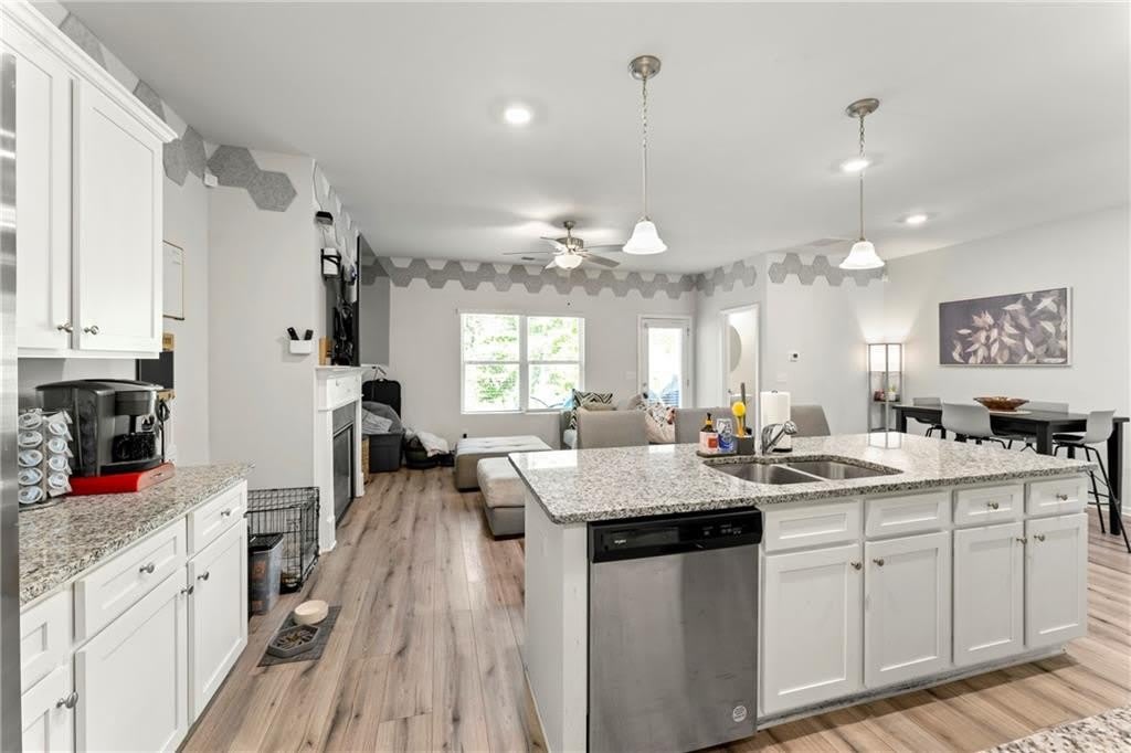 1840 Fabian Way SW – photo 5
