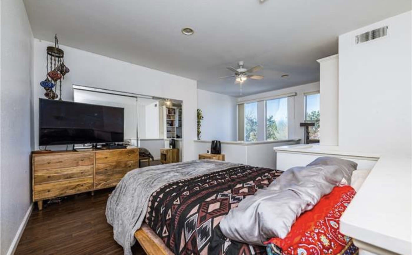 1038 S Gibraltar Ave – photo 4